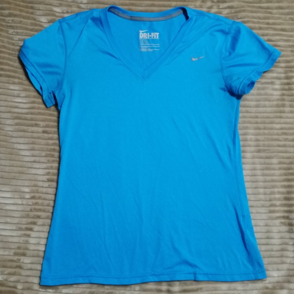Nike V Neckline T-Shirt